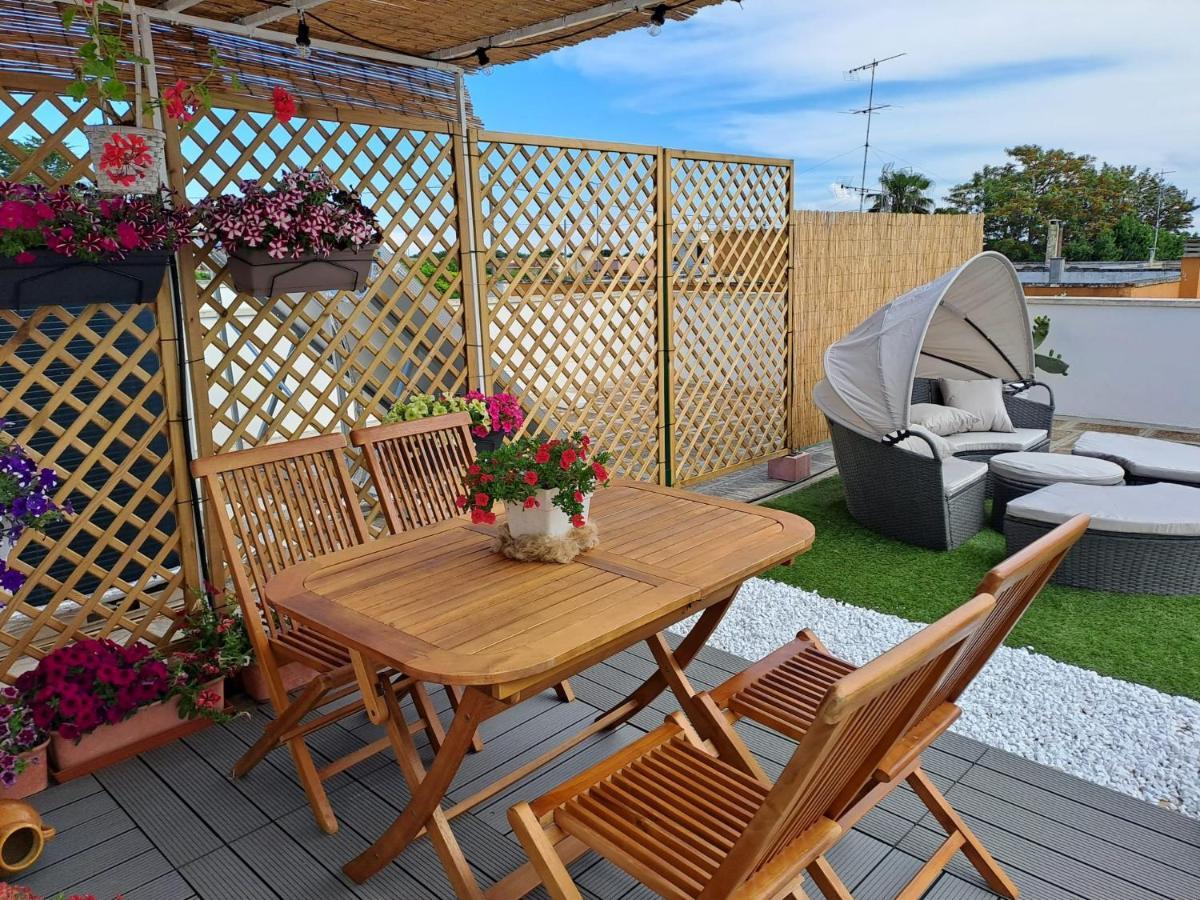 La Terrazza Di Zoe - Castromediano Villa Cavallino di Lecce Bagian luar foto