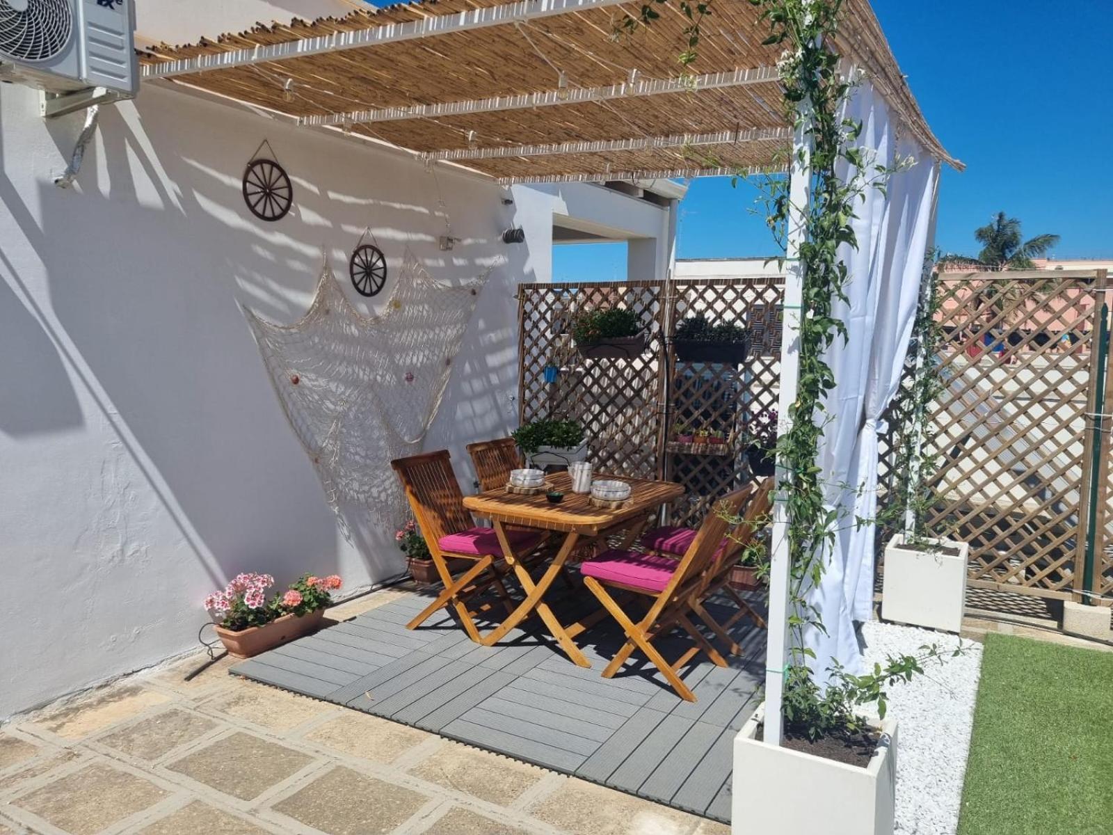 La Terrazza Di Zoe - Castromediano Villa Cavallino di Lecce Bagian luar foto